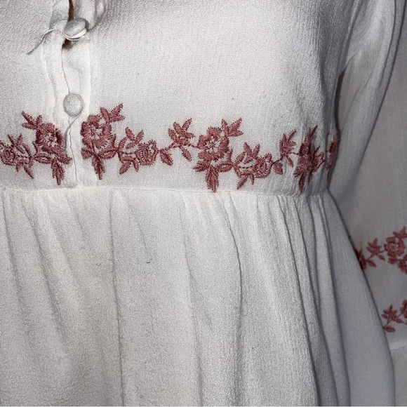Orange Creek baby doll style 3/4 button down white embroidered boho flowy top - Picture 12 of 12